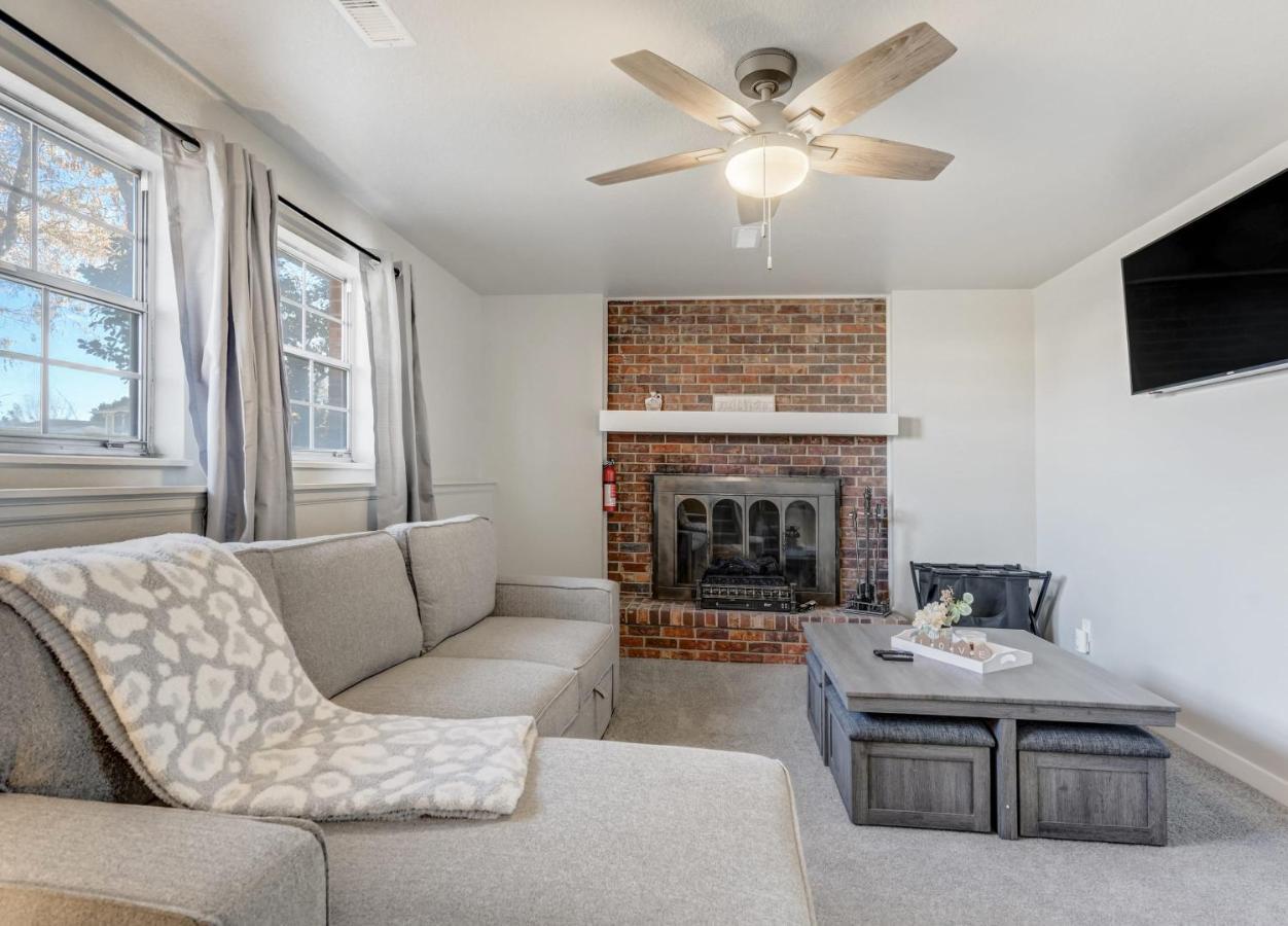 Pueblo Place Riverwalk Fireplace Pet-Friendly 빌라 외부 사진